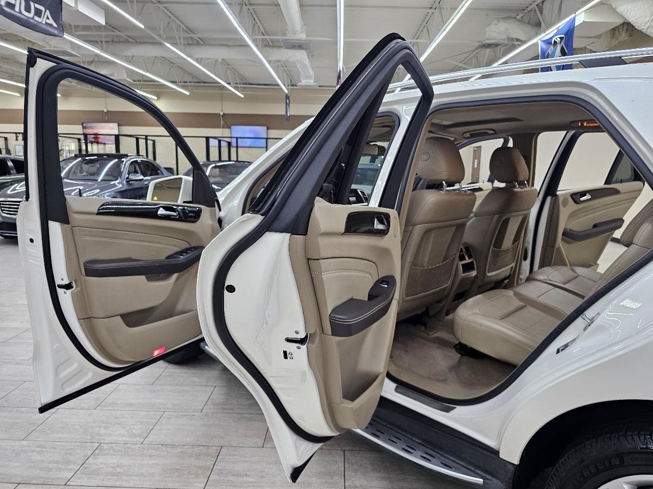 Used 2014 Mercedes-Benz ML 350 2WD image 17