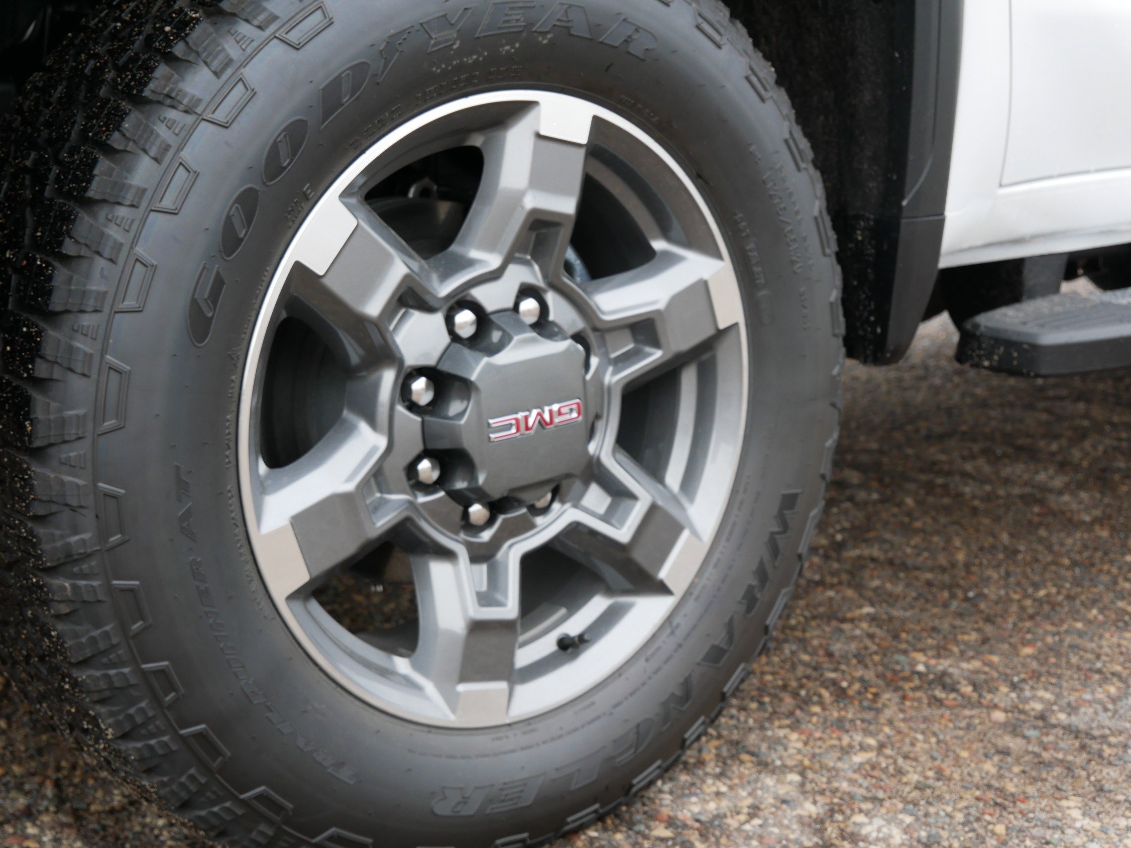 New 2026 GMC Sierra 2500 SLT w/ SLT Premium Package image 9