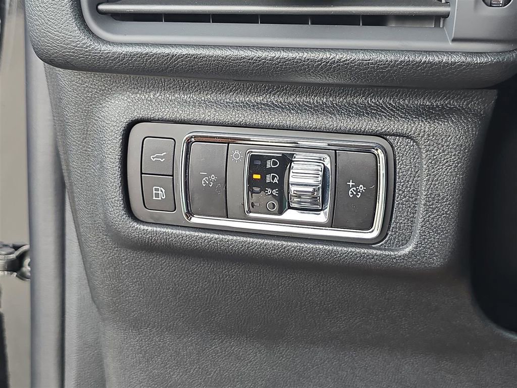 New 2025 Lincoln Corsair Grand Touring w/ Equipment Group 302A image 25