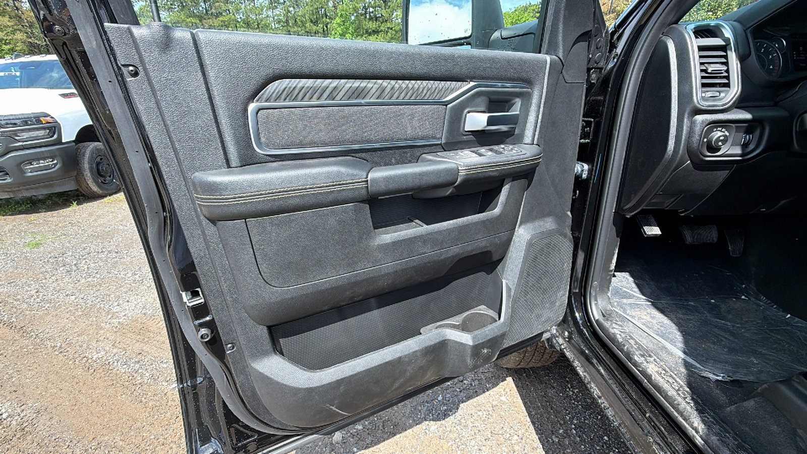 New 2026 RAM 2500 Big Horn AWD/4WD image 14