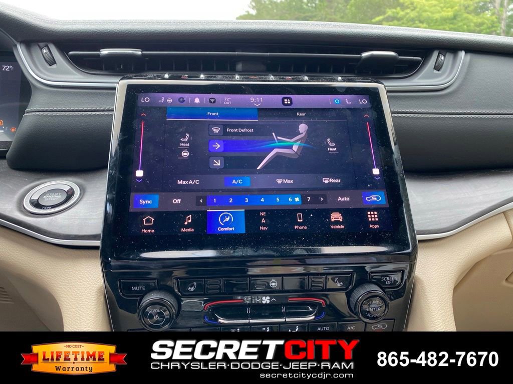Used 2023 Jeep Grand Cherokee L Limited AWD/4WD image 15