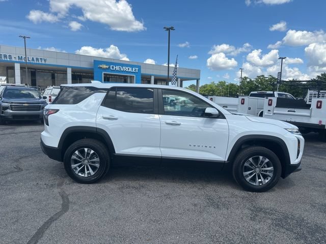 New 2026 Chevrolet Equinox LT w/ Convenience Package II FWD image 2
