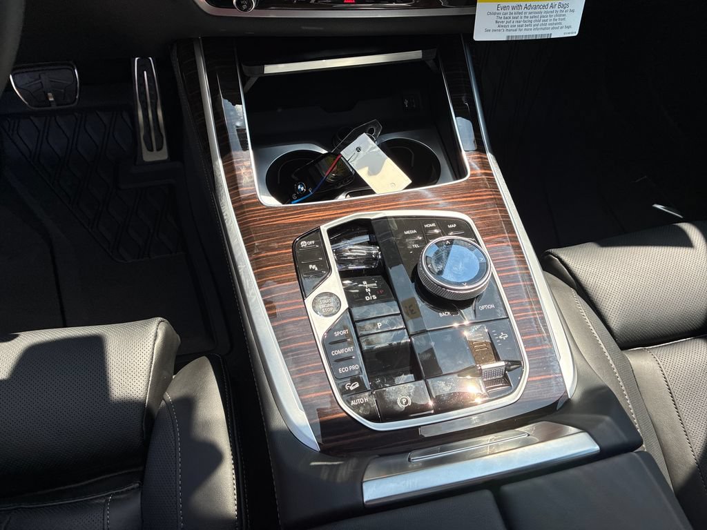 New 2027 BMW X7 M60i AWD/4WD image 15