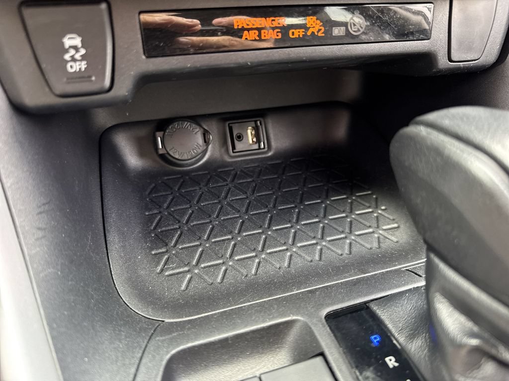 Used 2019 Toyota RAV4 XLE FWD image 54