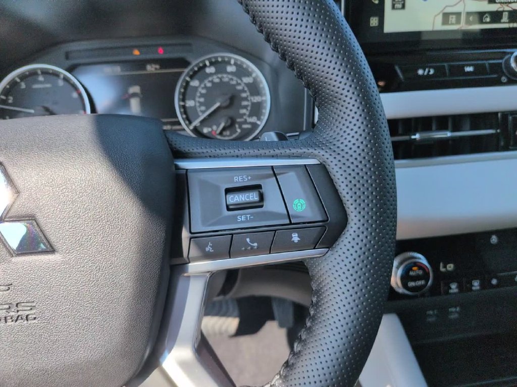 New 2026 Mitsubishi Outlander SE AWD/4WD image 23