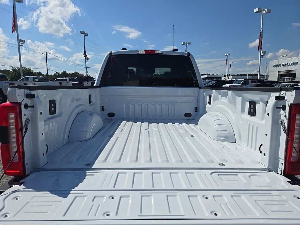 New 2026 Ford F350 Lariat image 25