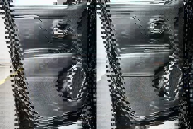 Used 2019 Jeep Renegade Limited image 17