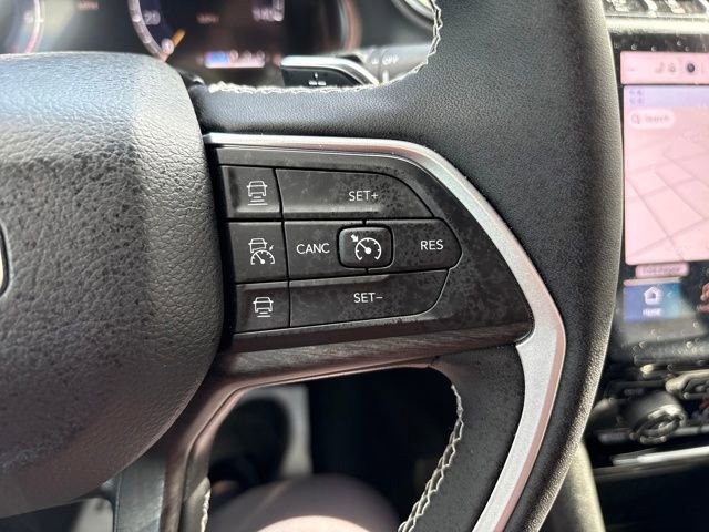 Used 2024 Jeep Grand Cherokee Limited w/ Trailer Tow Package AWD/4WD image 13