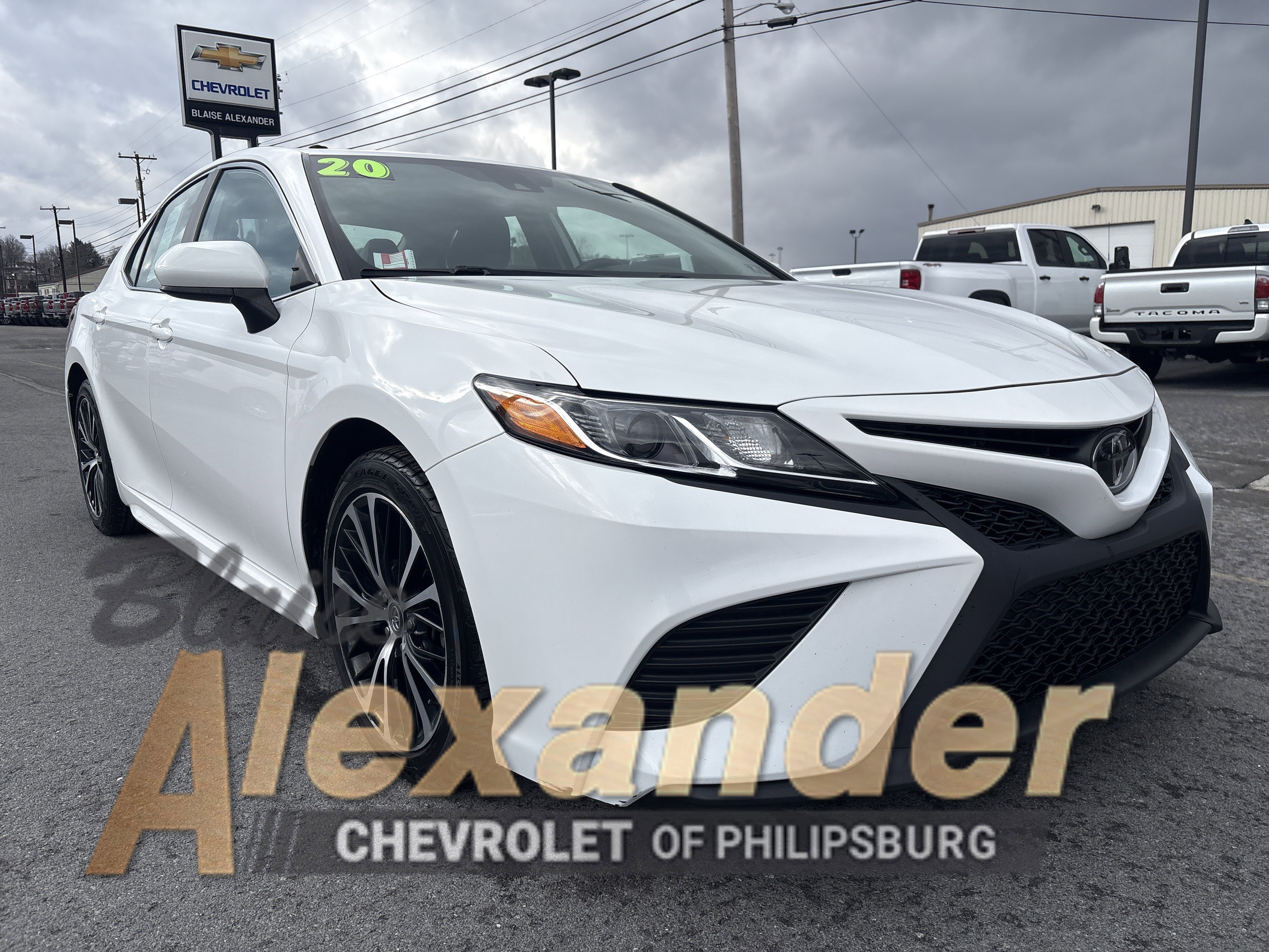 Used 2020 Toyota Camry SE