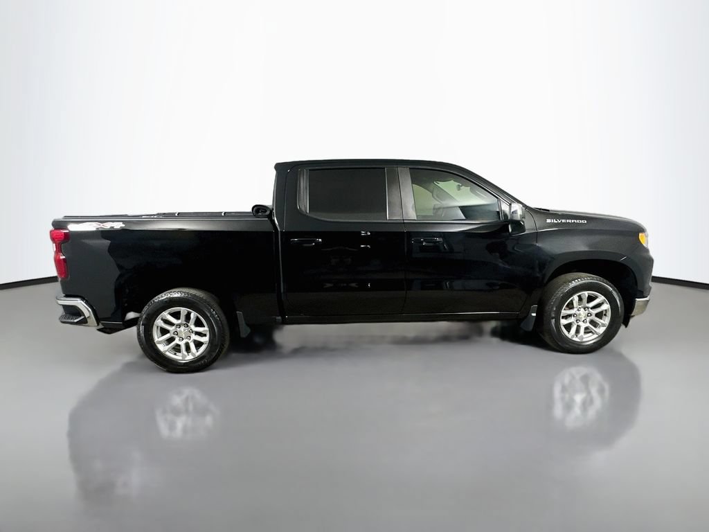 Used 2023 Chevrolet Silverado 1500 LT AWD/4WD image 7