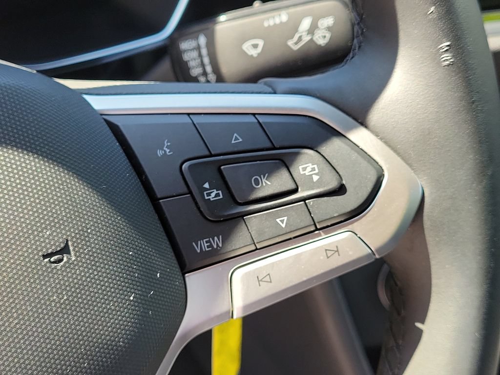Used 2023 Volkswagen Jetta Sport FWD image 28