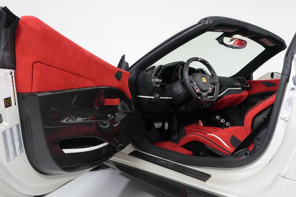 Used 2020 Ferrari 488 Pista Spider RWD image 29