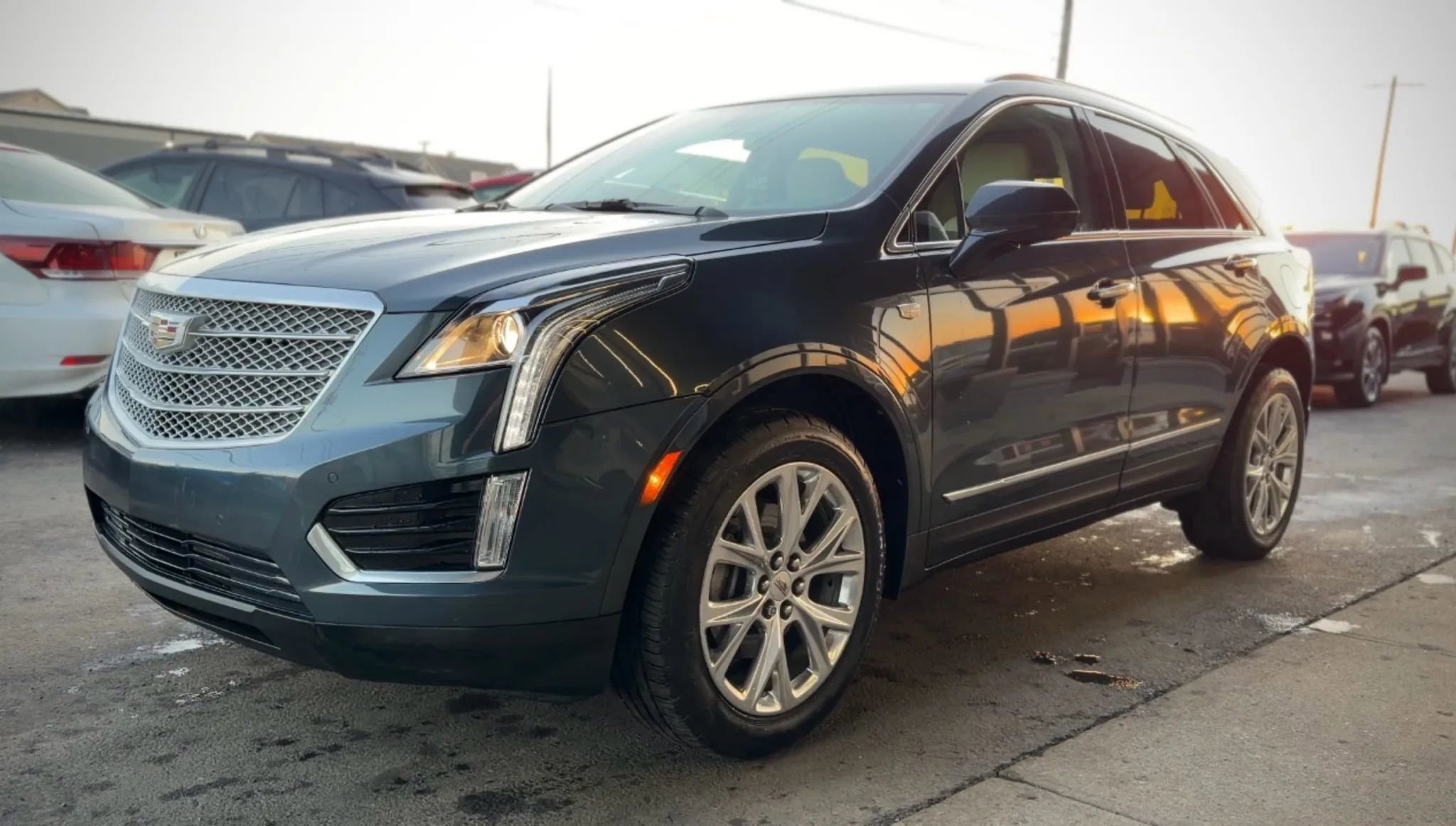 Used 2019 Cadillac XT5 Luxury w/ LPO, Radiant Package image 5