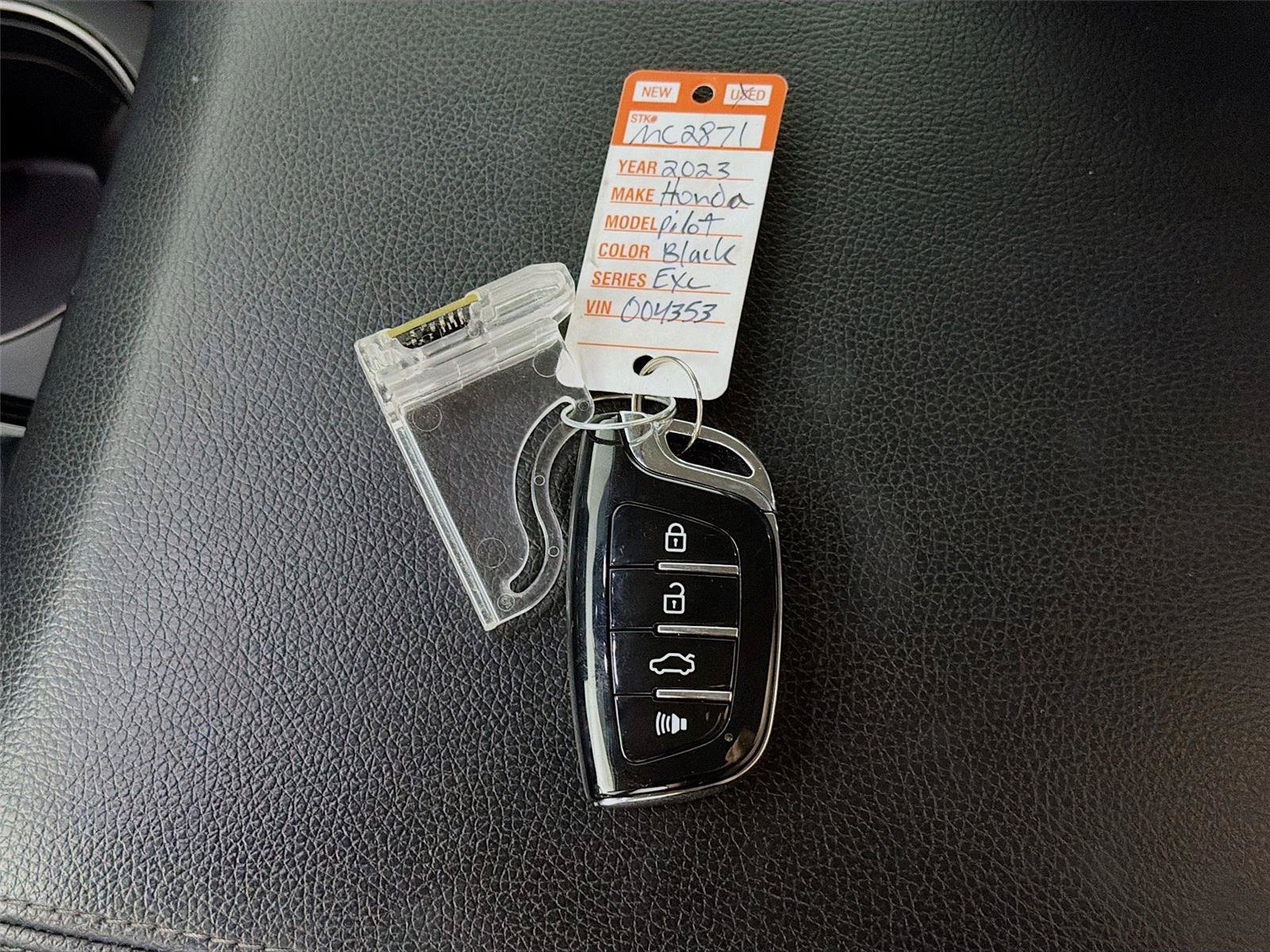 Used 2023 Honda Pilot EX-L image 4