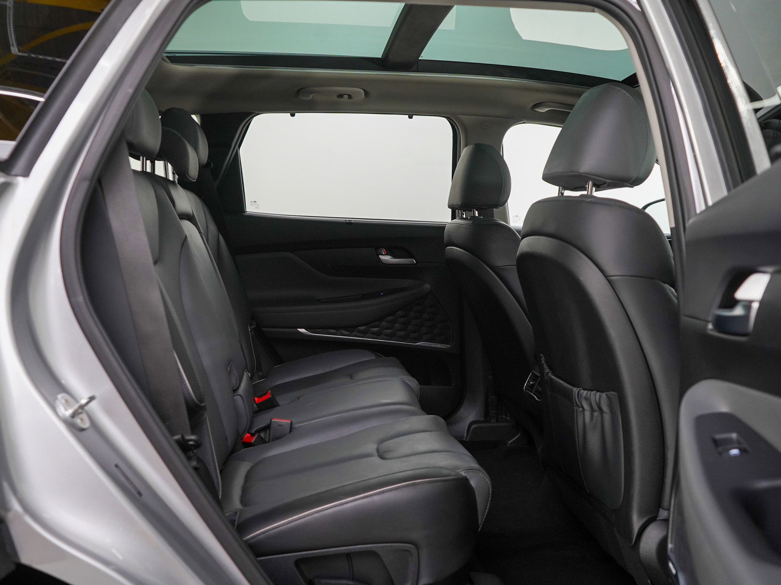 Used 2022 Hyundai Santa Fe SEL w/ Convenience + Premium Package image 10