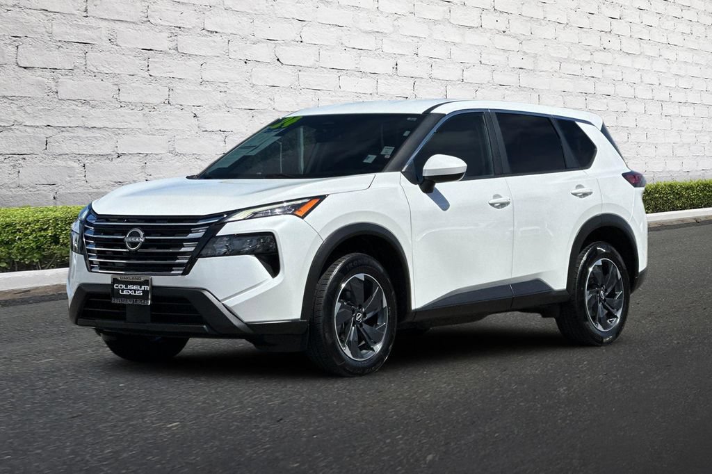 Used 2024 Nissan Rogue SV AWD/4WD image 8