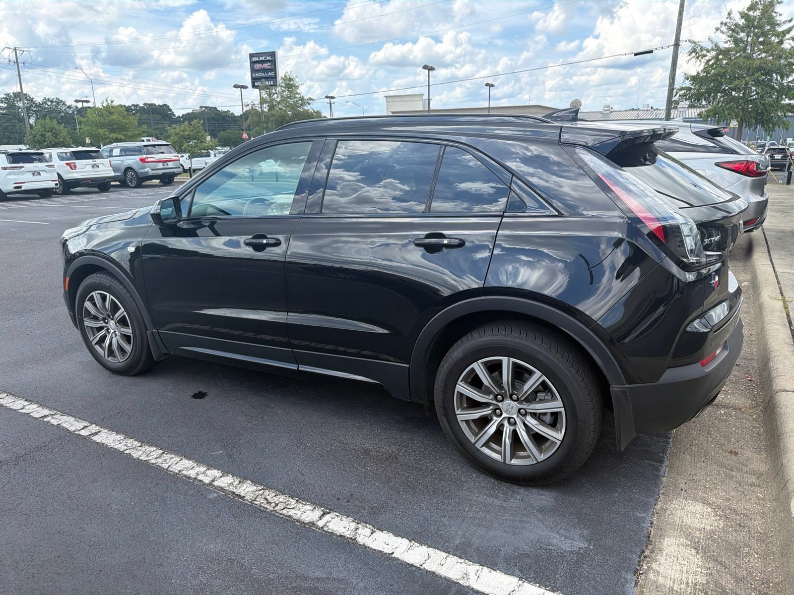 Used 2019 Cadillac XT4 Sport FWD image 6
