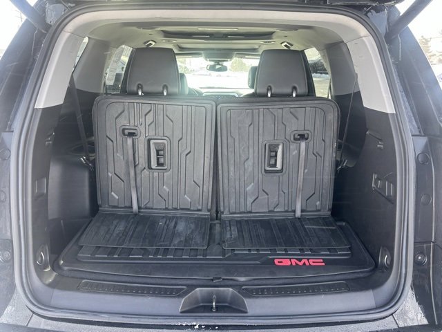 Used 2023 GMC Acadia SLT w/ Technology Package image 9