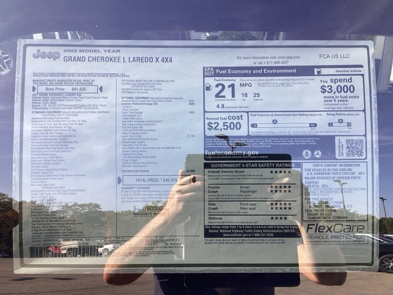 New 2025 Jeep Grand Cherokee L Laredo w/ Luxury Tech Group I image 17