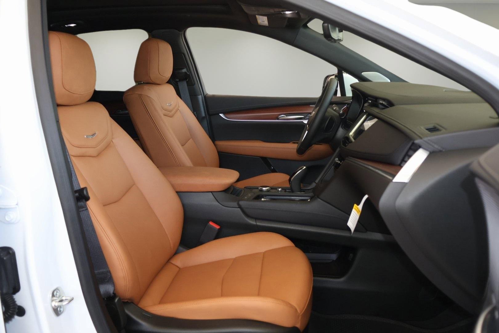 New 2025 Cadillac XT5 Premium Luxury w/ Technology Package image 18