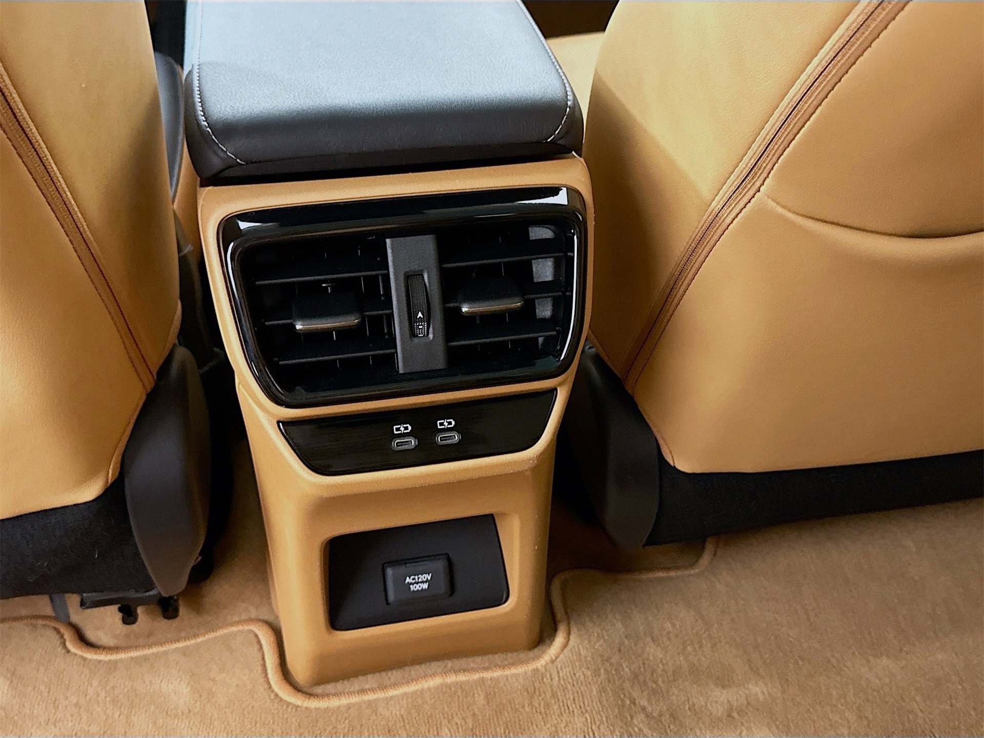 Used 2024 Lexus RZ 300e Premium w/ Accessory Package (Z1) image 27