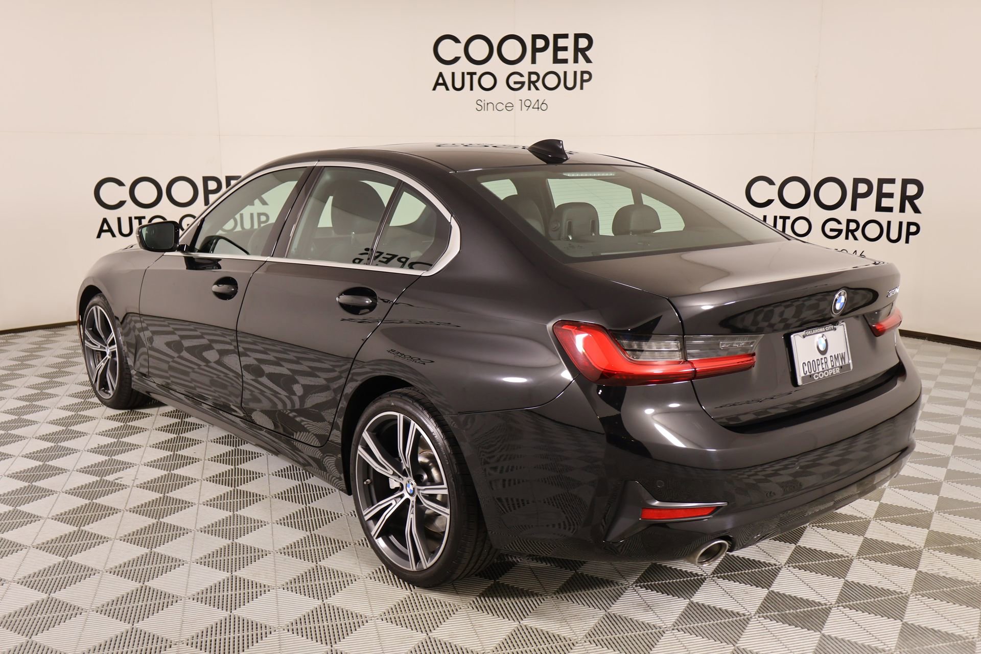 Used 2020 BMW 330i Sedan w/ Convenience Package image 24
