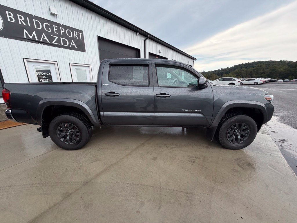 Used 2023 Toyota Tacoma SR5 AWD/4WD image 5