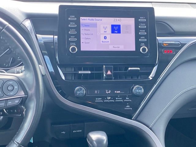Used 2023 Toyota Camry SE image 8