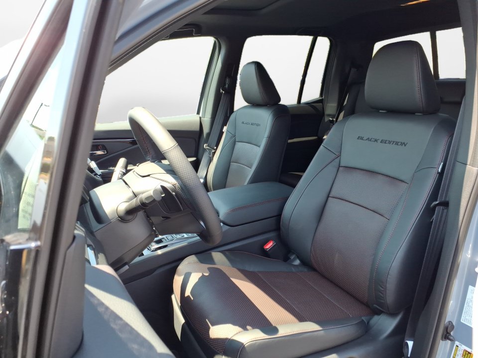 New 2026 Honda Ridgeline Black Edition image 7