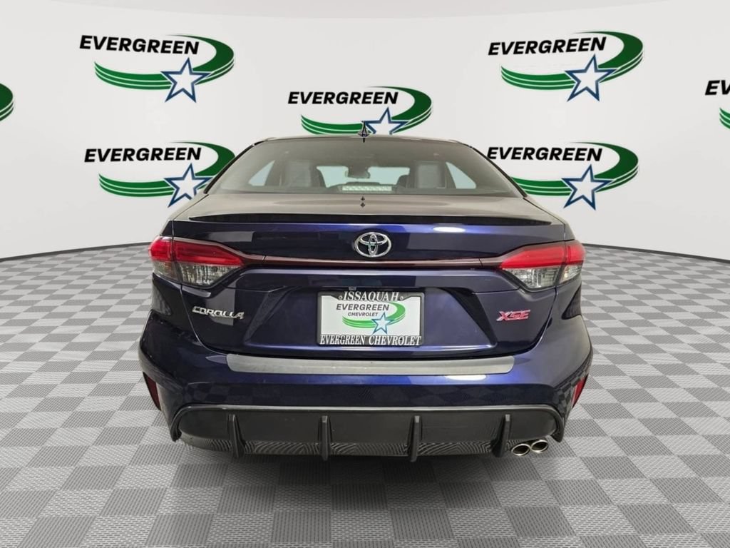 Used 2024 Toyota Corolla XSE FWD image 4