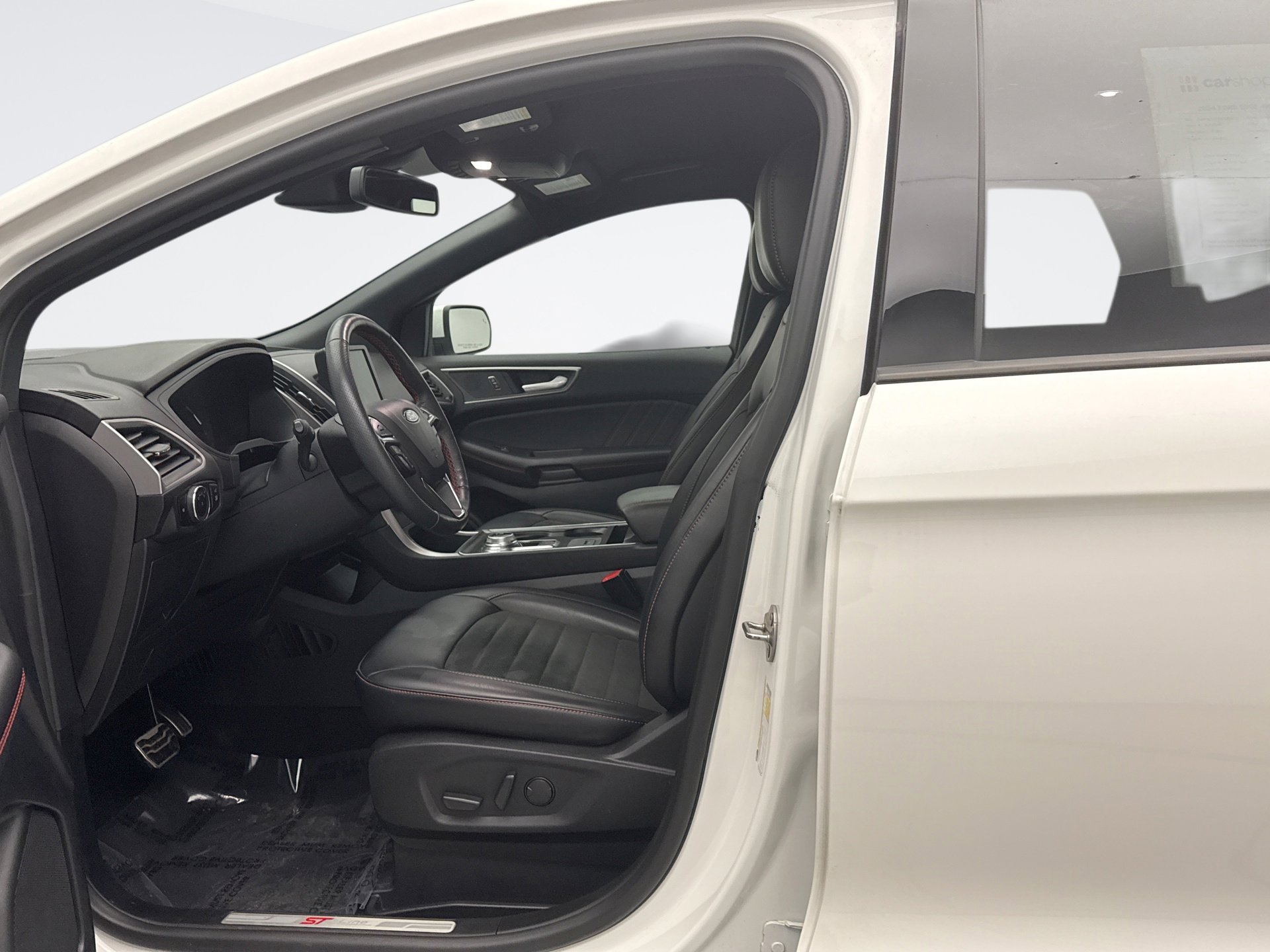 Used 2024 Ford Edge ST-Line image 11