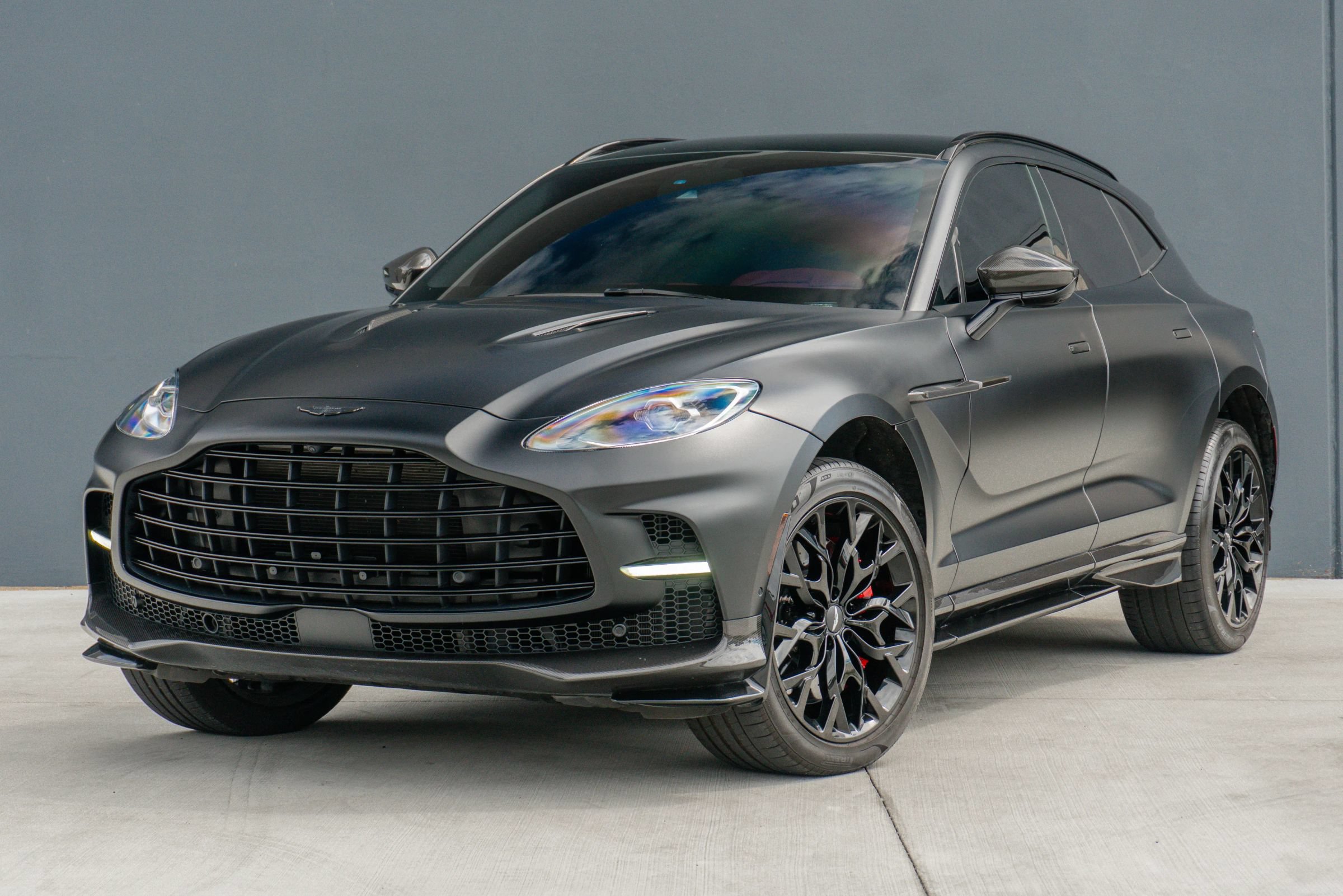 Used 2023 Aston Martin DBX 707 AWD/4WD image 3