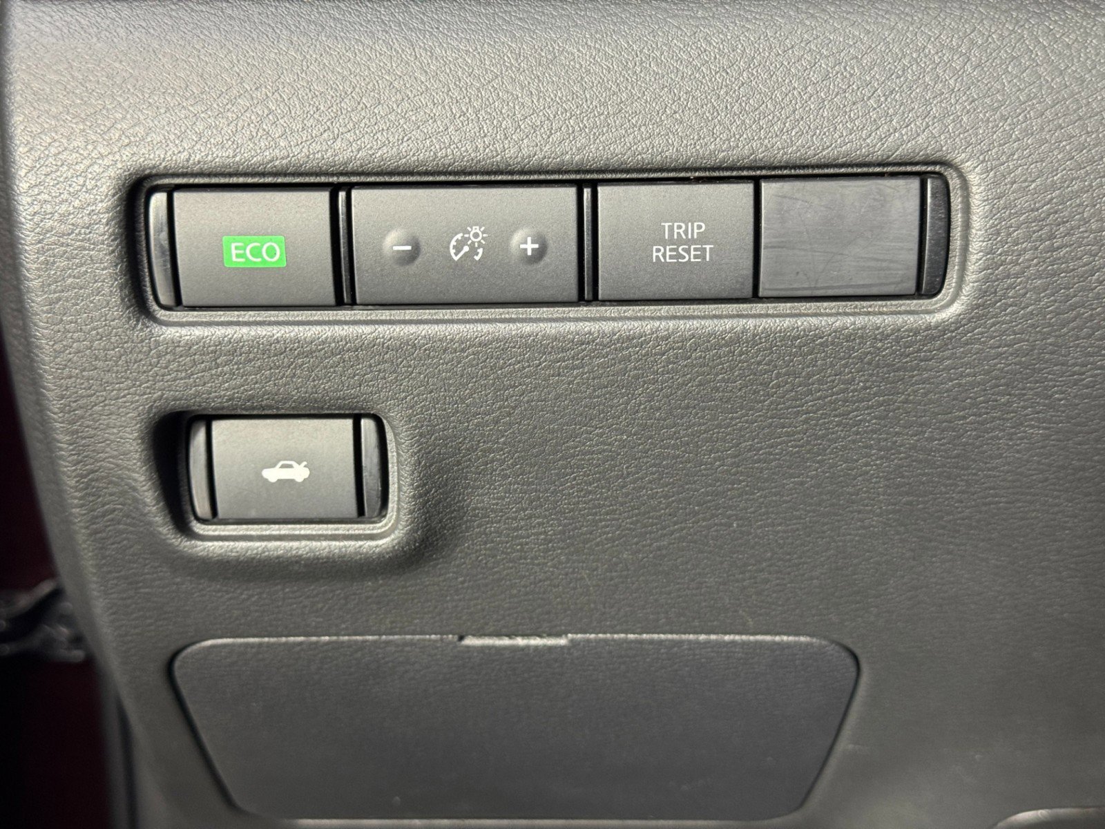 Used 2020 Nissan Sentra SV image 16