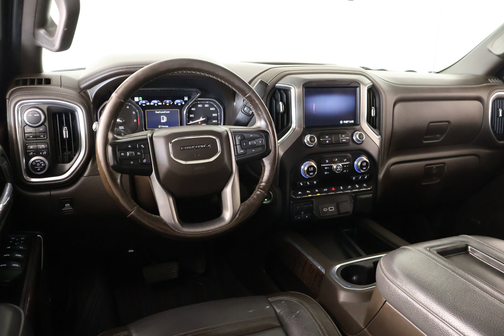Used 2020 GMC Sierra 1500 Denali w/ Denali Ultimate Package AWD/4WD image 2