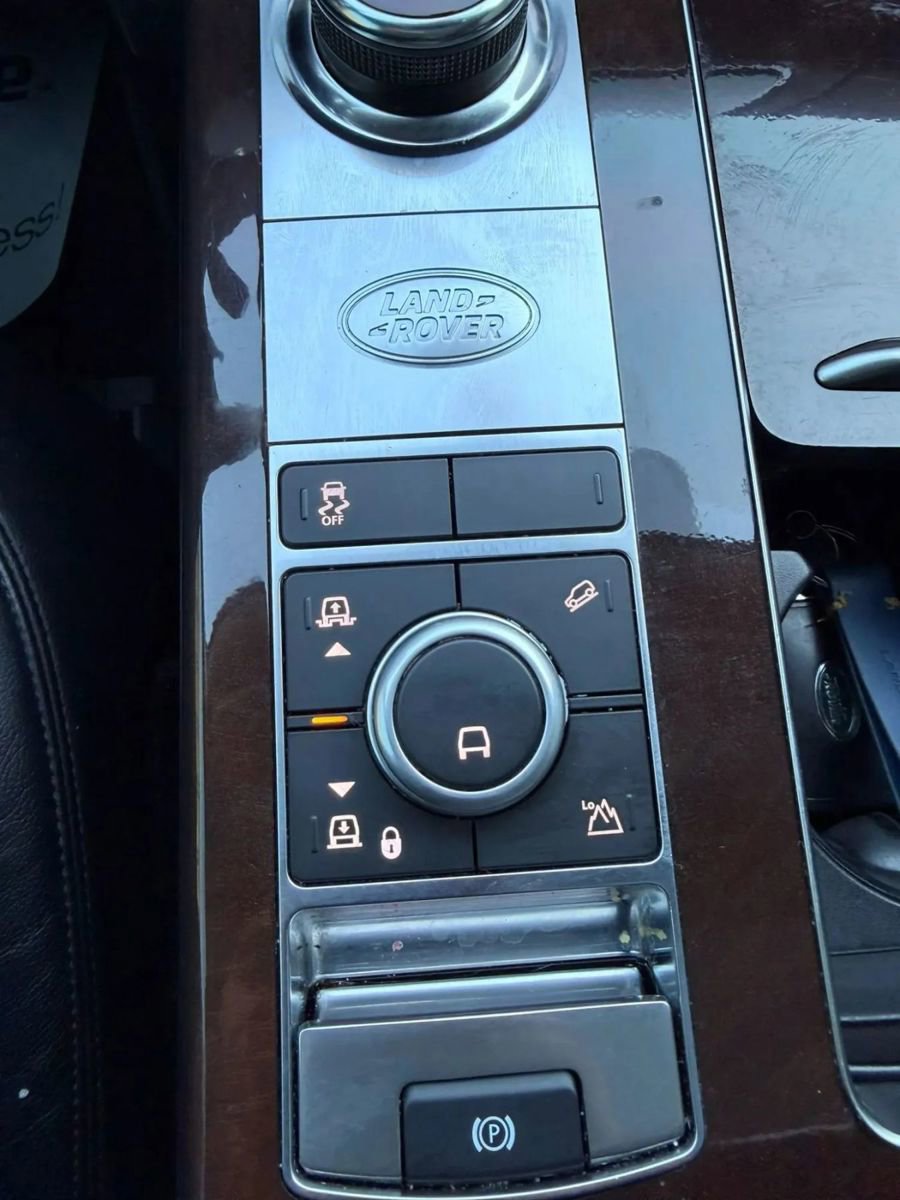 Used 2020 Land Rover Range Rover AWD/4WD image 14