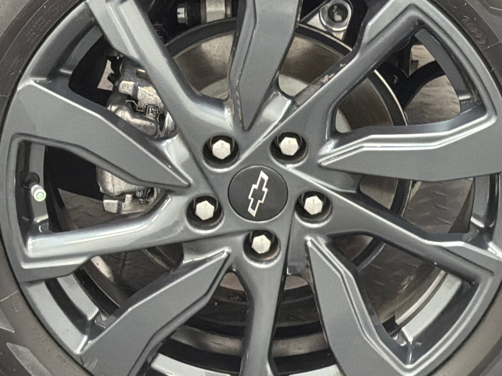Used 2023 Chevrolet Equinox RS FWD image 5