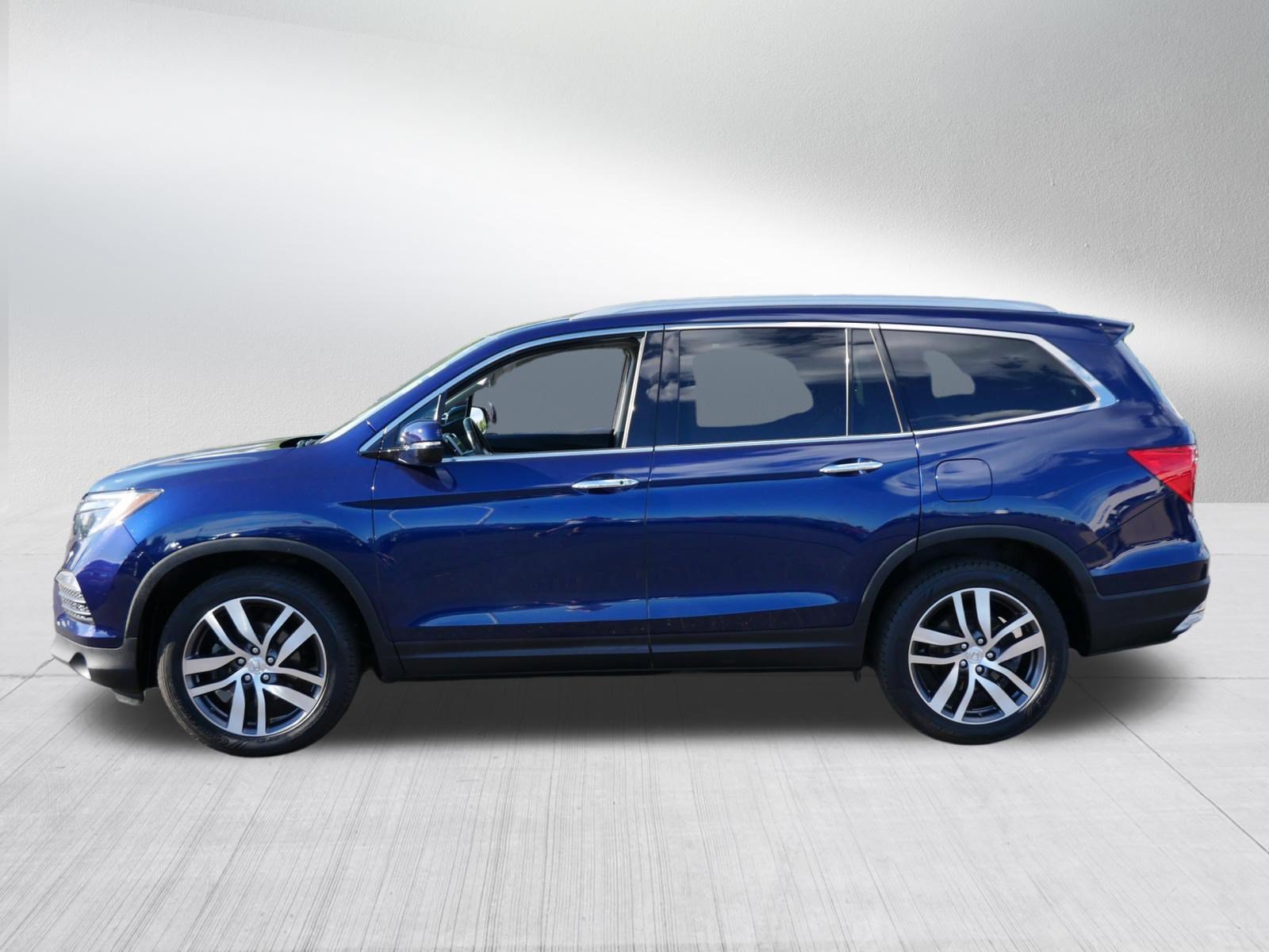 Used 2016 Honda Pilot Elite image 4