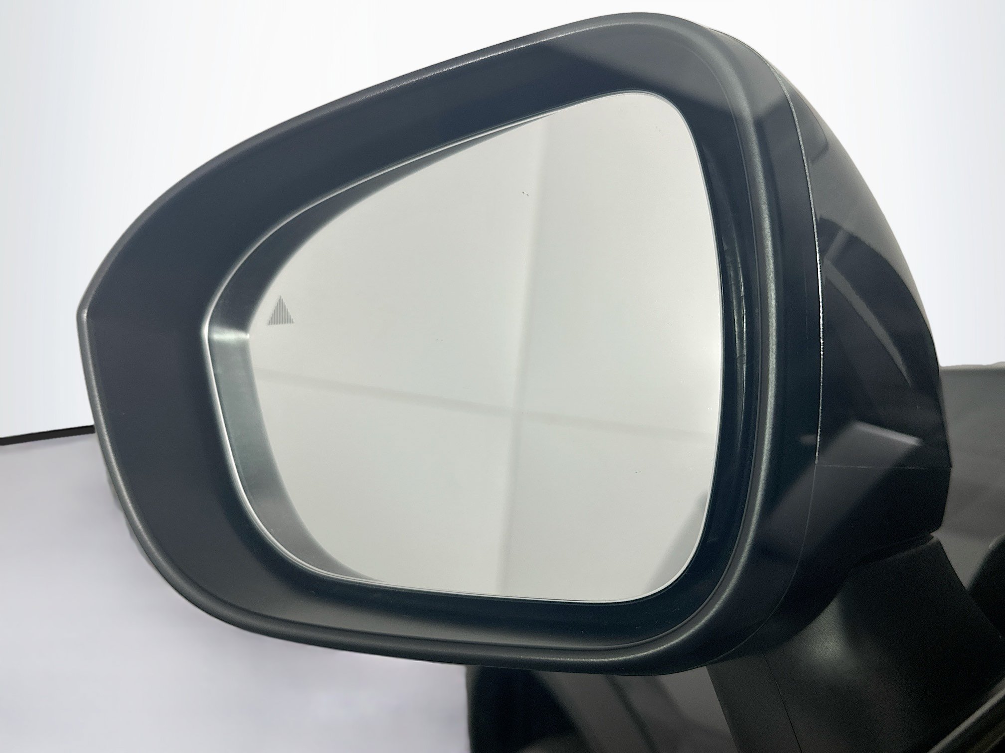 Used 2025 Nissan Rogue SV AWD/4WD image 16