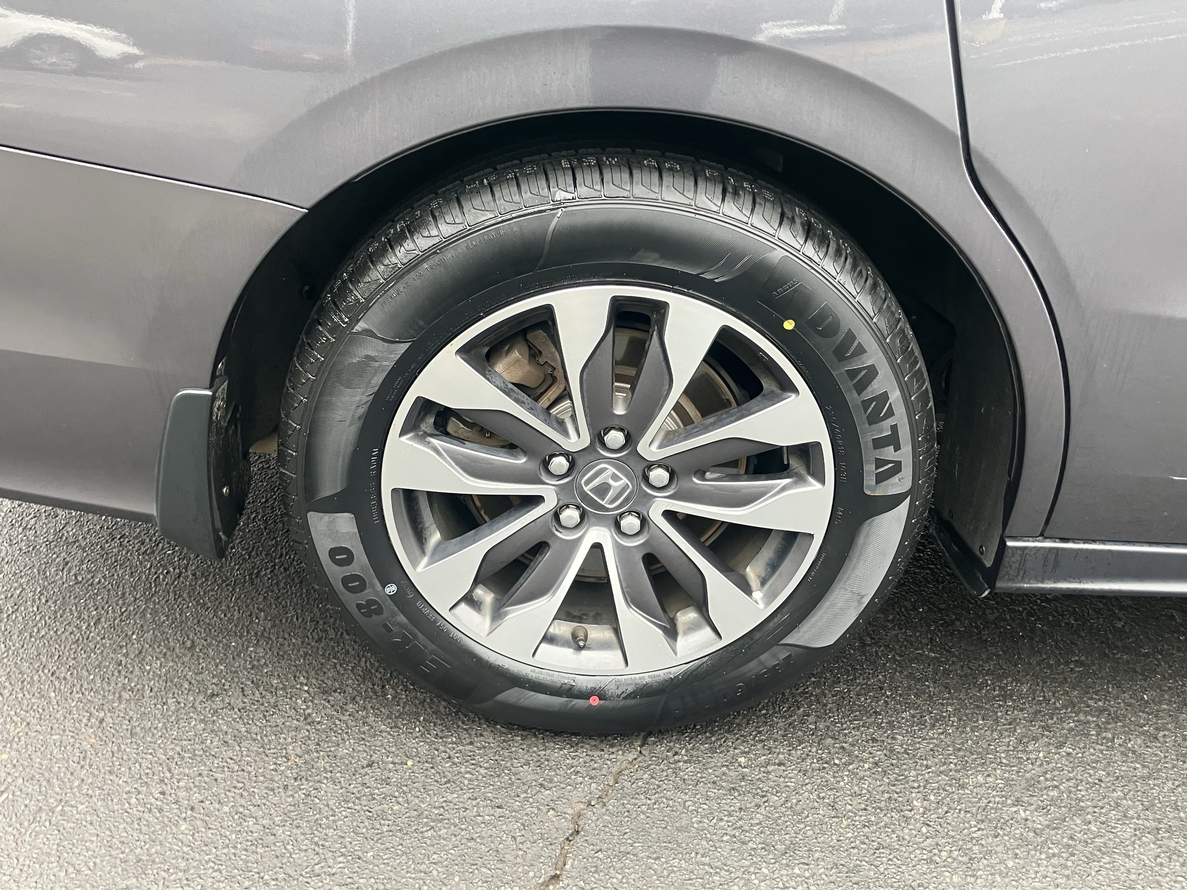 Used 2024 Honda Odyssey EX-L image 13
