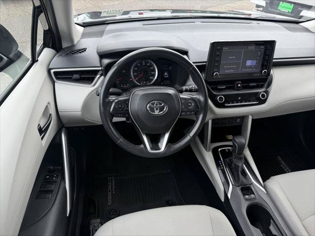 Certified 2022 Toyota Corolla Cross LE AWD/4WD image 17