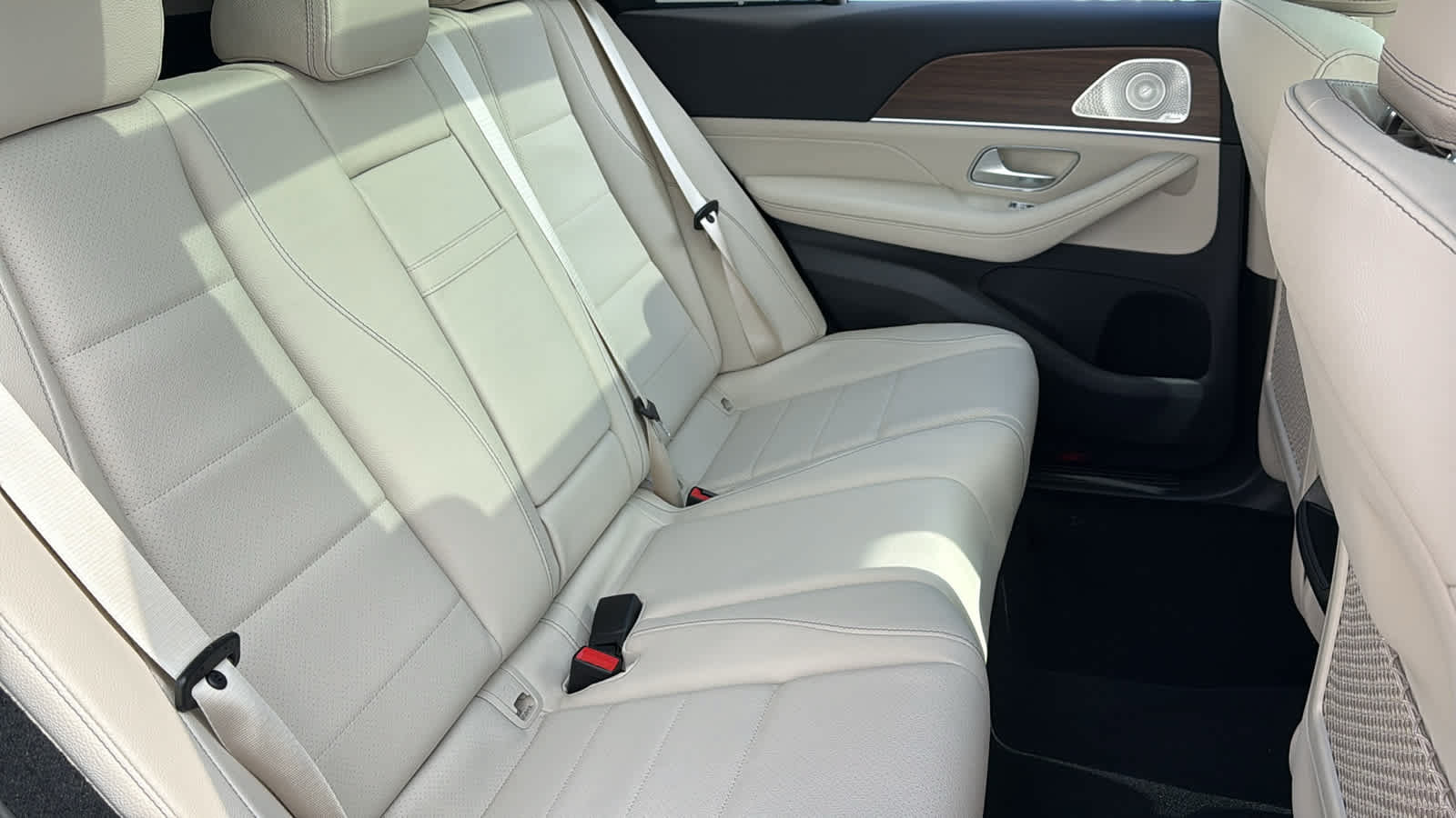 New 2026 Mercedes-Benz GLE 450 4MATIC image 36