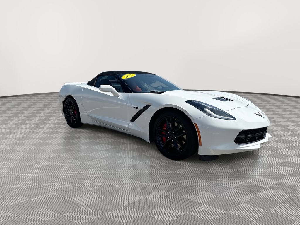 Used 2017 Chevrolet Corvette Stingray Convertible RWD image 2