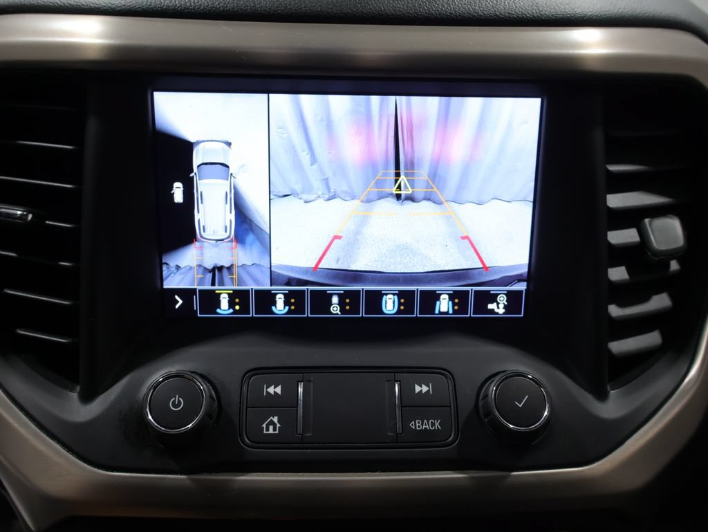 Used 2020 GMC Acadia Denali w/ Technology Package AWD/4WD image 27