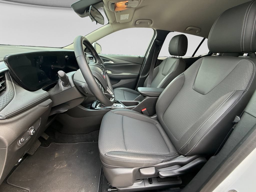 Used 2026 Buick Encore GX Preferred AWD/4WD image 21