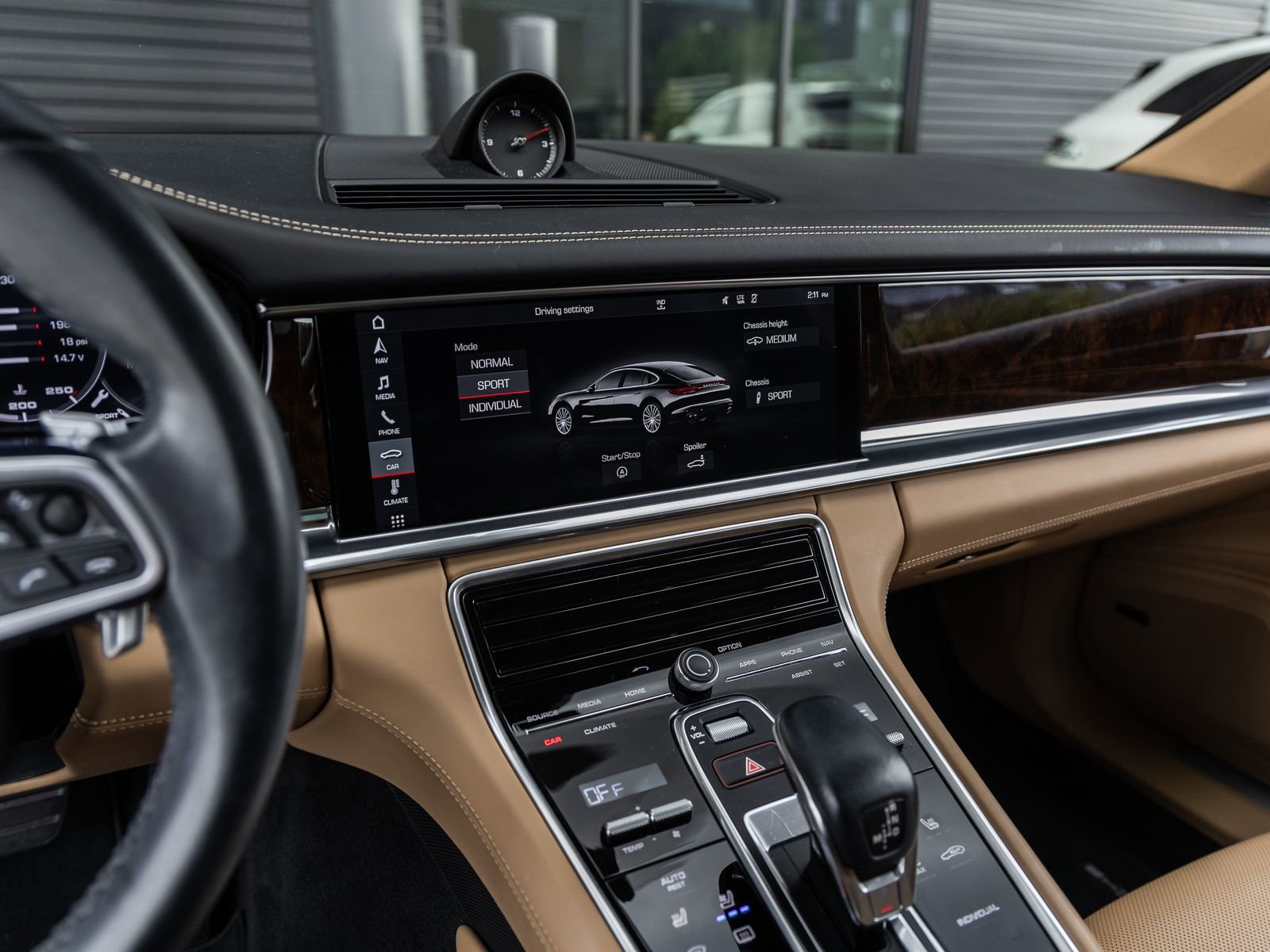 Certified 2018 Porsche Panamera image 26