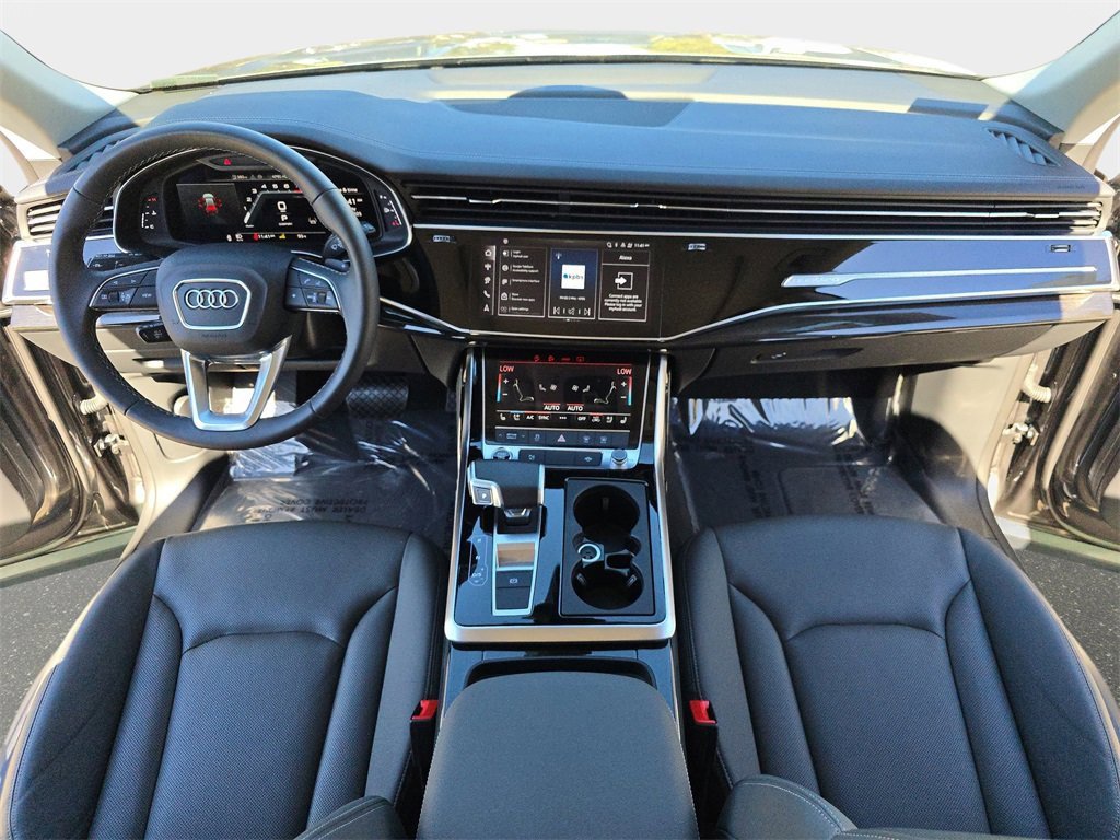 Certified 2025 Audi Q8 Premium Plus image 9