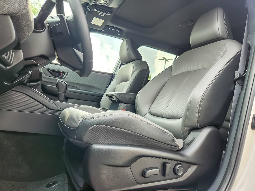 Certified 2026 Subaru Outback Limited XT AWD/4WD image 7