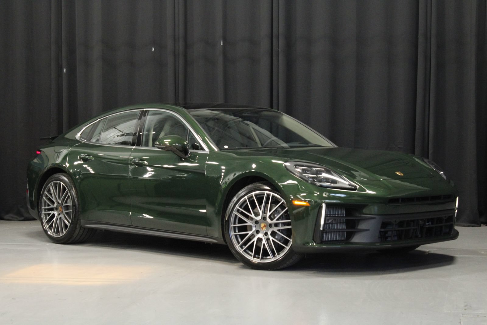 New 2026 Porsche Panamera 4 AWD/4WD image 7