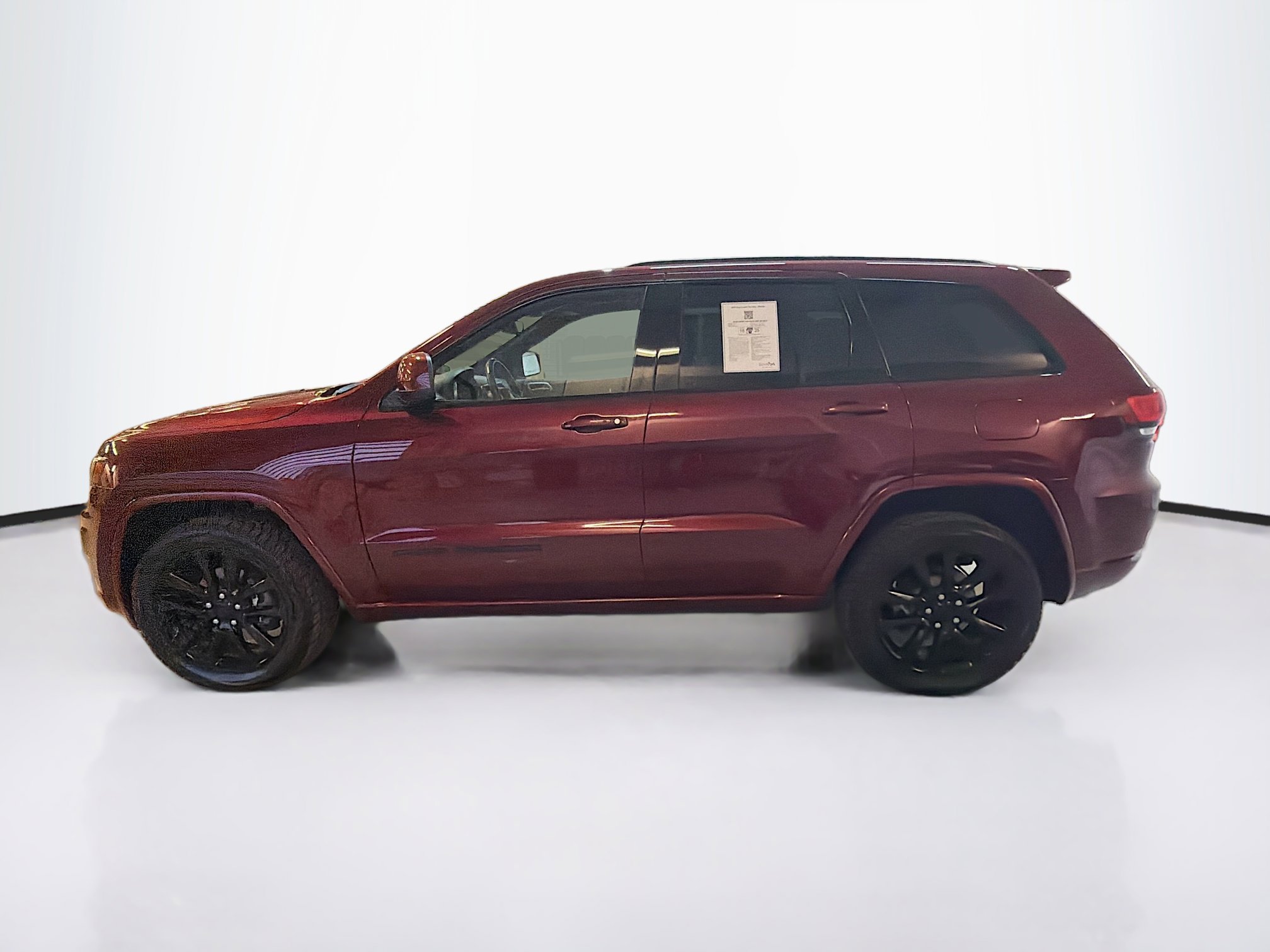 Used 2018 Jeep Grand Cherokee Altitude image 4