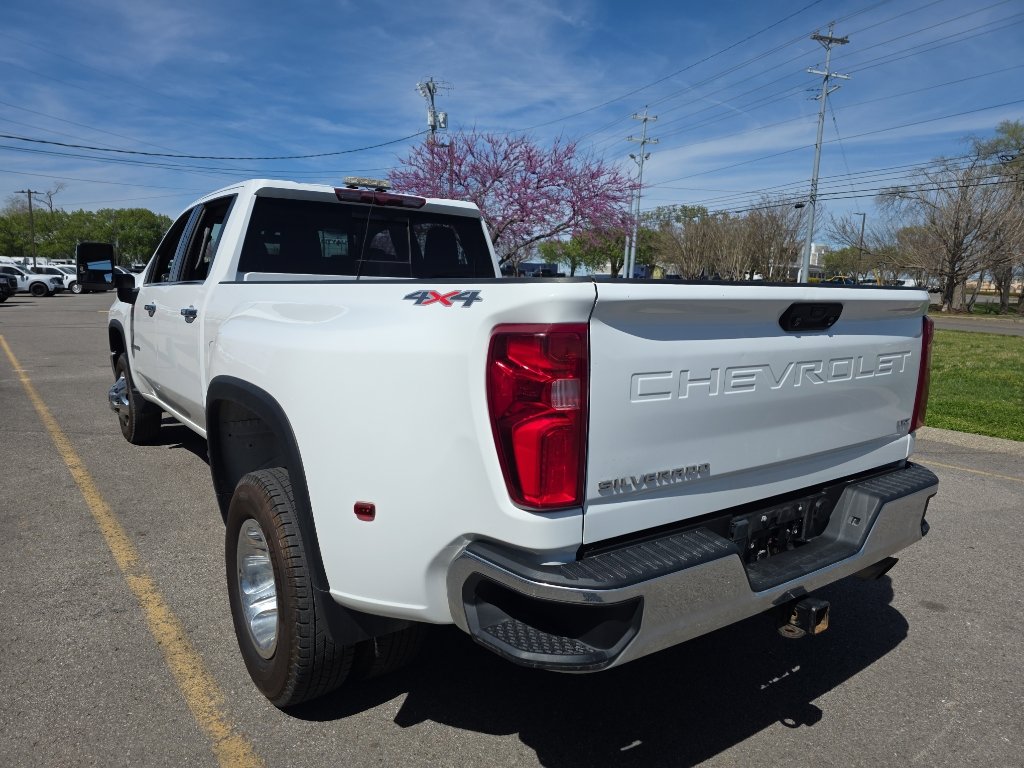 Used 2023 Chevrolet Silverado 3500 LTZ w/ LTZ Convenience Package image 5